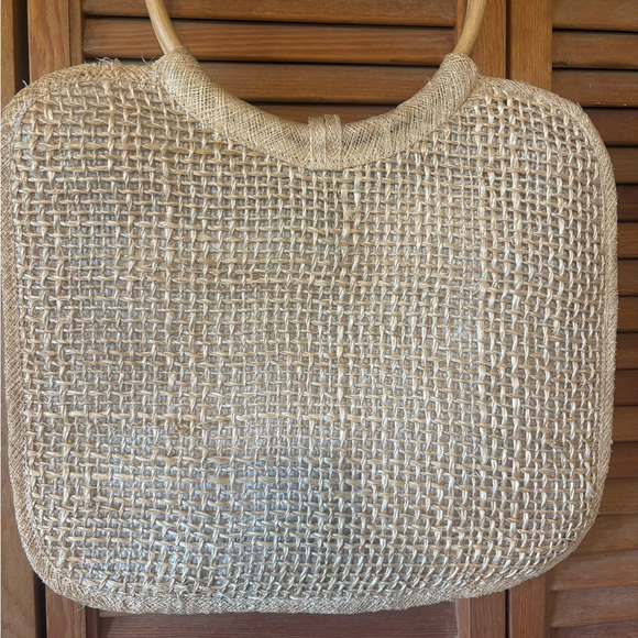 Natural Straw Tote with Multicolor Floral Embroidery - Picture 2 of 6